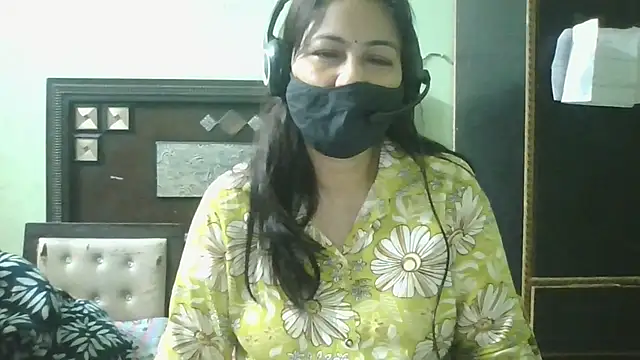 couplesuni online show from 05-18-26, 02:18