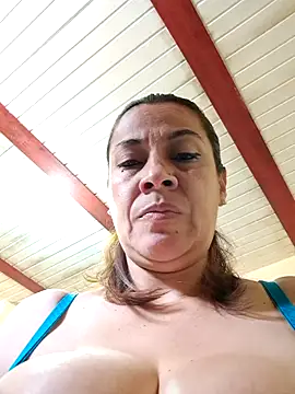 Zaralu  online show from 10-26-25, 04:46