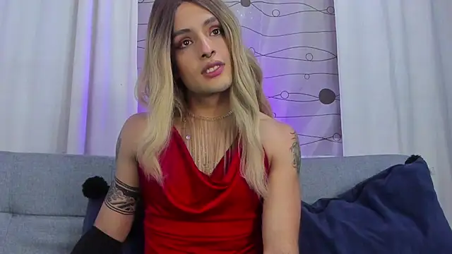 Snapshot of LukaCastillo chatting on 03-18-25, 09:20 LukaCastillo online show from 03-18-25, 09:20