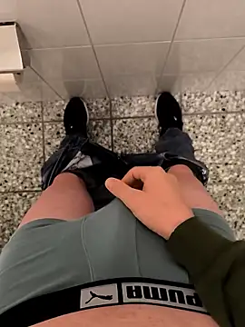 Snapshot of geilehecke1 chatting on 04-29-26, 06:50 geilehecke1 online show from 04-29-26, 06:50