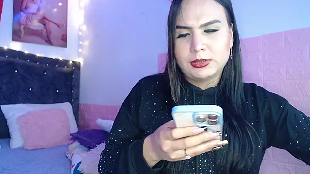 Snapshot of julianasweet69 chatting on 06-09-26, 01:28 julianasweet69 online show from 06-09-26, 01:28