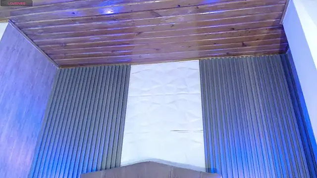 Mia Rinn online show from 12-13-25, 07:53