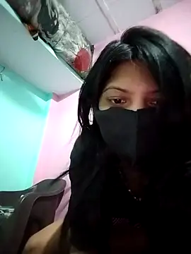Hotty-Divya online show from 05-05-26, 02:47