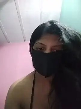 Hotty-Divya online show from 07-21-26, 10:06