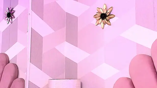 KylieMonnett online show from 01-09-26, 07:59