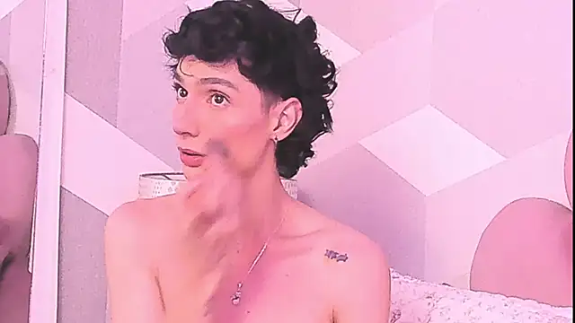 KylieMonnett online show from 07-11-26, 04:37