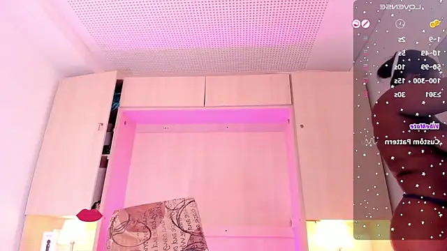 EmilyyStuart online show from 02-04-25, 10:00