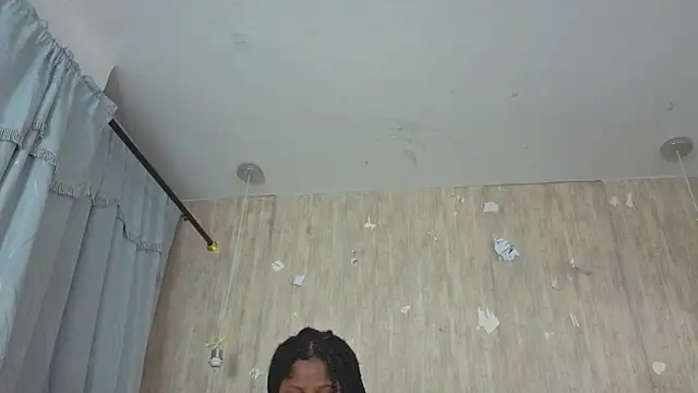 Alexa roussee online show from 11-22-25, 01:54