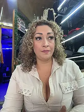 Snapshot of Katti_Barrera chatting on 07-06-26, 08:11 Katti Barrera online show from 07-06-26, 08:11
