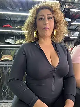 Snapshot of Katti_Barrera chatting on 07-07-26, 07:40 Katti Barrera online show from 07-07-26, 07:40