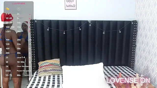 petitelittleebony online show from 12-25-24, 07:34
