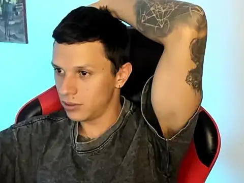 Snapshot of goodboy69l chatting on 02-26-26, 11:48 goodboy69l online show from 02-26-26, 11:48