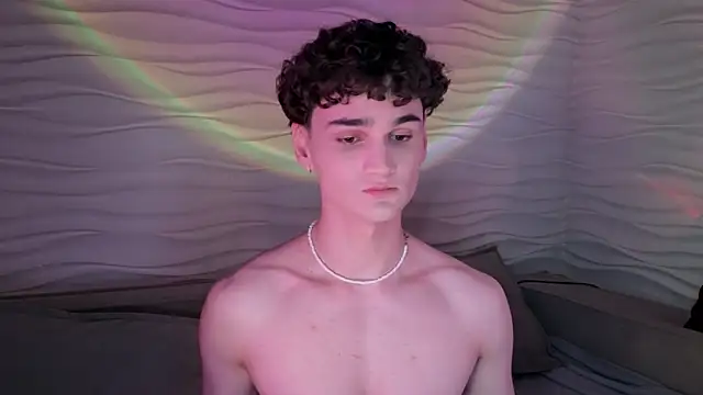 adam 21cm   online show from 02-02-25, 07:57