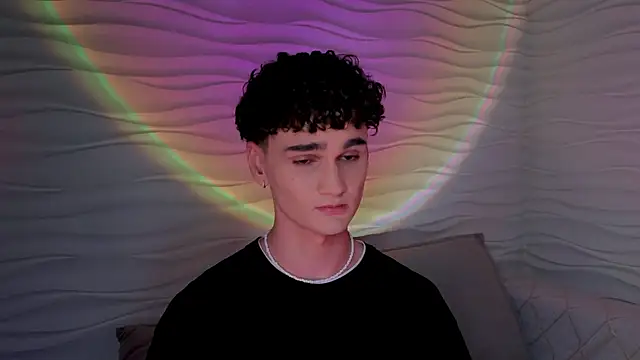 adam 21cm   online show from 03-07-25, 08:00