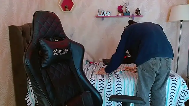 andy bell x online show from 09-13-25, 05:40