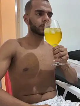 Snapshot of noahmarins chatting on 12-22-24, 01:12 noahmarins online show from 12-22-24, 01:12