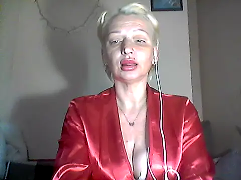 Snapshot of MaryJane441 chatting on 04-30-26, 08:15 MaryJane441 online show from 04-30-26, 08:15