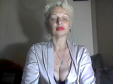 Snapshot of MaryJane441 chatting on 05-23-26, 08:24 MaryJane441 online show from 05-23-26, 08:24