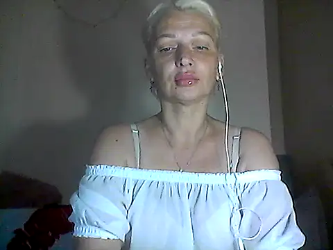 Snapshot of MaryJane441 chatting on 07-16-26, 08:53 MaryJane441 online show from 07-16-26, 08:53