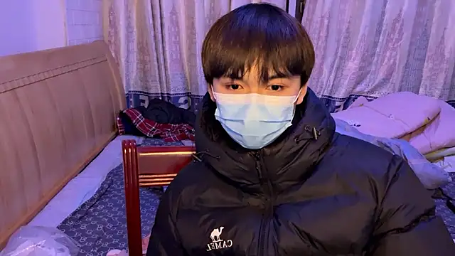 Snapshot of xiaottt1918 chatting on 01-15-25, 03:39 xiaottt1918 online show from 01-15-25, 03:39