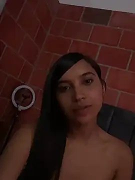 RoxyRoss  online show from 03-16-25, 04:52