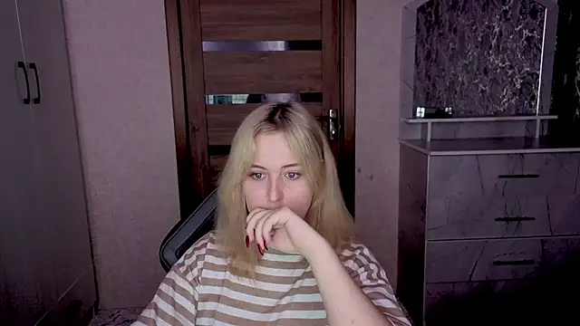 Kristy-Max online show from 02-03-26, 03:59