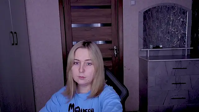 Kristy-Max online show from 02-17-26, 08:48