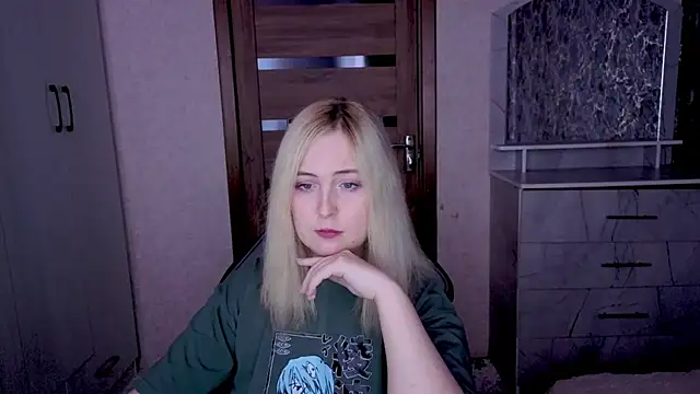 Kristy-Max online show from 04-07-26, 08:53