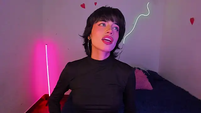 Snapshot of CelesteXCute chatting on 01-10-26, 12:23 CelesteXCute online show from 01-10-26, 12:23