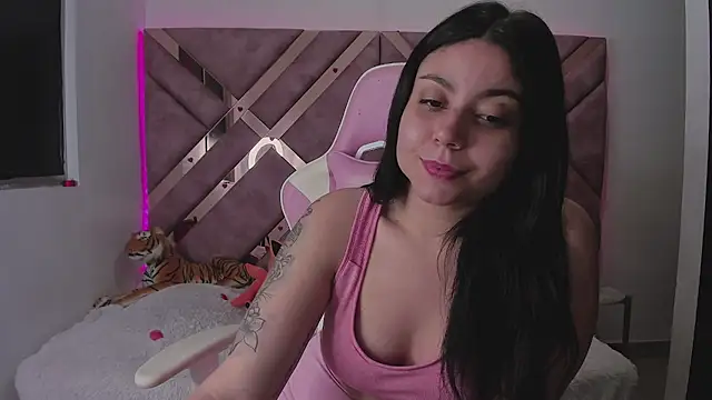 Snapshot of saori_9b chatting on 02-20-26, 10:32 saori 9b online show from 02-20-26, 10:32