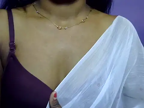 Snapshot of purple_69 chatting on 03-08-25, 11:27 purple 69 online show from 03-08-25, 11:27