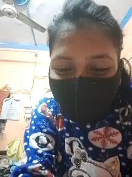 hotdesibb30 online show from 12-31-24, 05:51