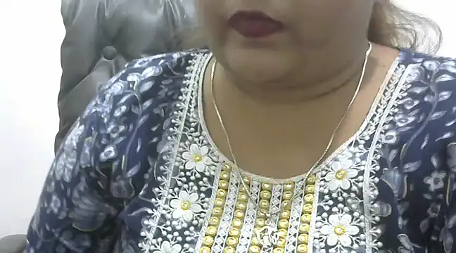 Snapshot of yours_jassi chatting on 02-02-25, 12:24 yours jassi online show from 02-02-25, 12:24