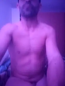 Modelodelsur online show from 12-29-24, 03:33