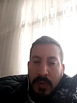 Snapshot of Karizmatikman chatting on 03-28-26, 12:05 Karizmatikman online show from 03-28-26, 12:05