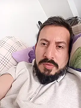 Snapshot of Karizmatikman chatting on 04-18-26, 12:53 Karizmatikman online show from 04-18-26, 12:53