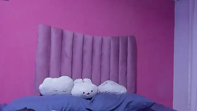 Snapshot of JustiinJazmin chatting on 12-20-24, 01:36 JustiinJazmin online show from 12-20-24, 01:36