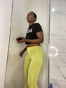 Cocowett online show from 12-18-25, 05:57