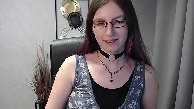 emmaxDelight online show from 12-30-24, 11:48