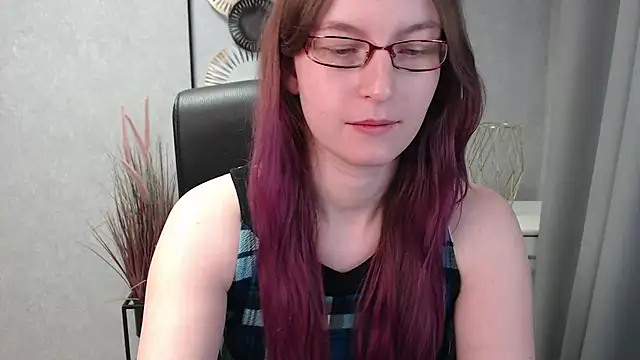 emmaxDelight online show from 01-30-25, 10:19