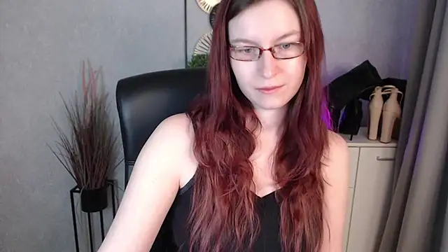 emmaxDelight online show from 02-16-26, 06:31