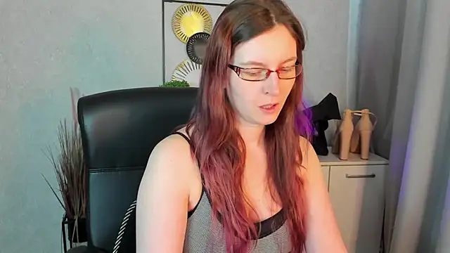 emmaxDelight online show from 05-18-26, 05:35