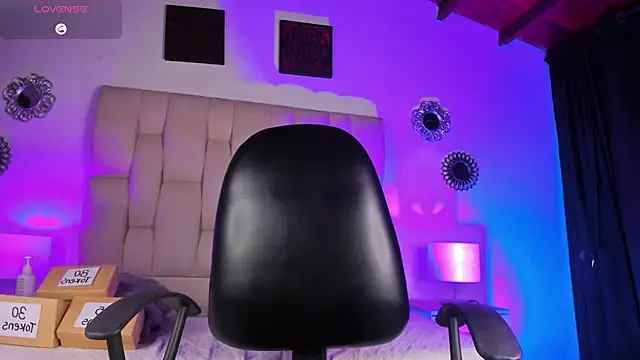 Mia ross16 online show from 01-13-25, 10:24