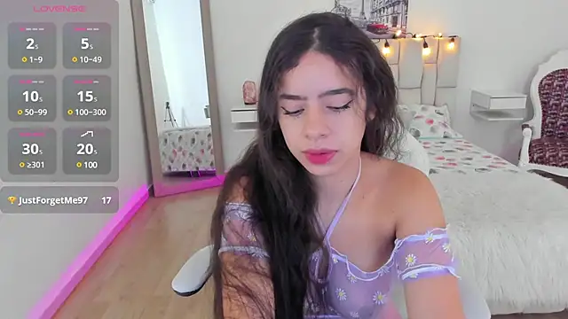 zoe turnner 18 online show from 03-17-25, 11:31