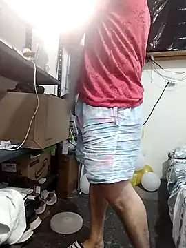 Snapshot of Gasparin32 chatting on 03-10-25, 03:45 Gasparin32 online show from 03-10-25, 03:45