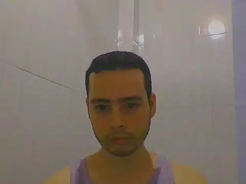 Snapshot of Gasparin32 chatting on 11-01-25, 01:07 Gasparin32 online show from 11-01-25, 01:07