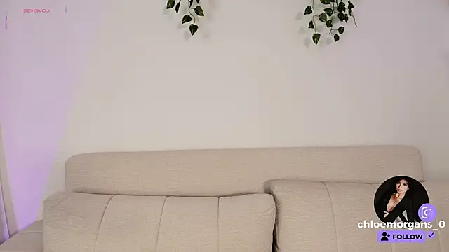 Chloe Morgans online show from 11-19-25, 10:48