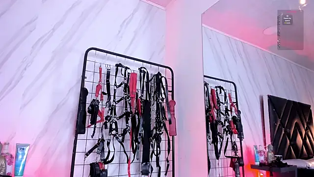 Snapshot of Carolina_Arias chatting on 02-26-26, 05:45 Carolina Arias online show from 02-26-26, 05:45