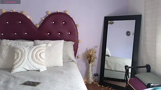 JessieGomezz  online show from 02-09-26, 08:02