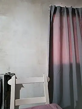 Snapshot of Paulitta- chatting on 06-02-26, 06:10 Paulitta- online show from 06-02-26, 06:10